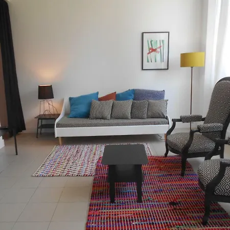 Les Palmiers Guest house *